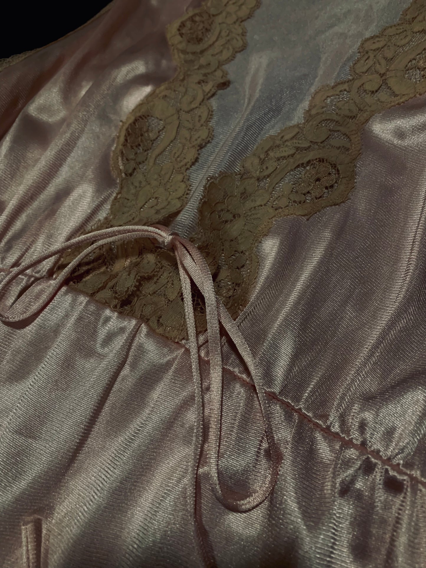 1970’s Baby pink lingerie slip- size 10