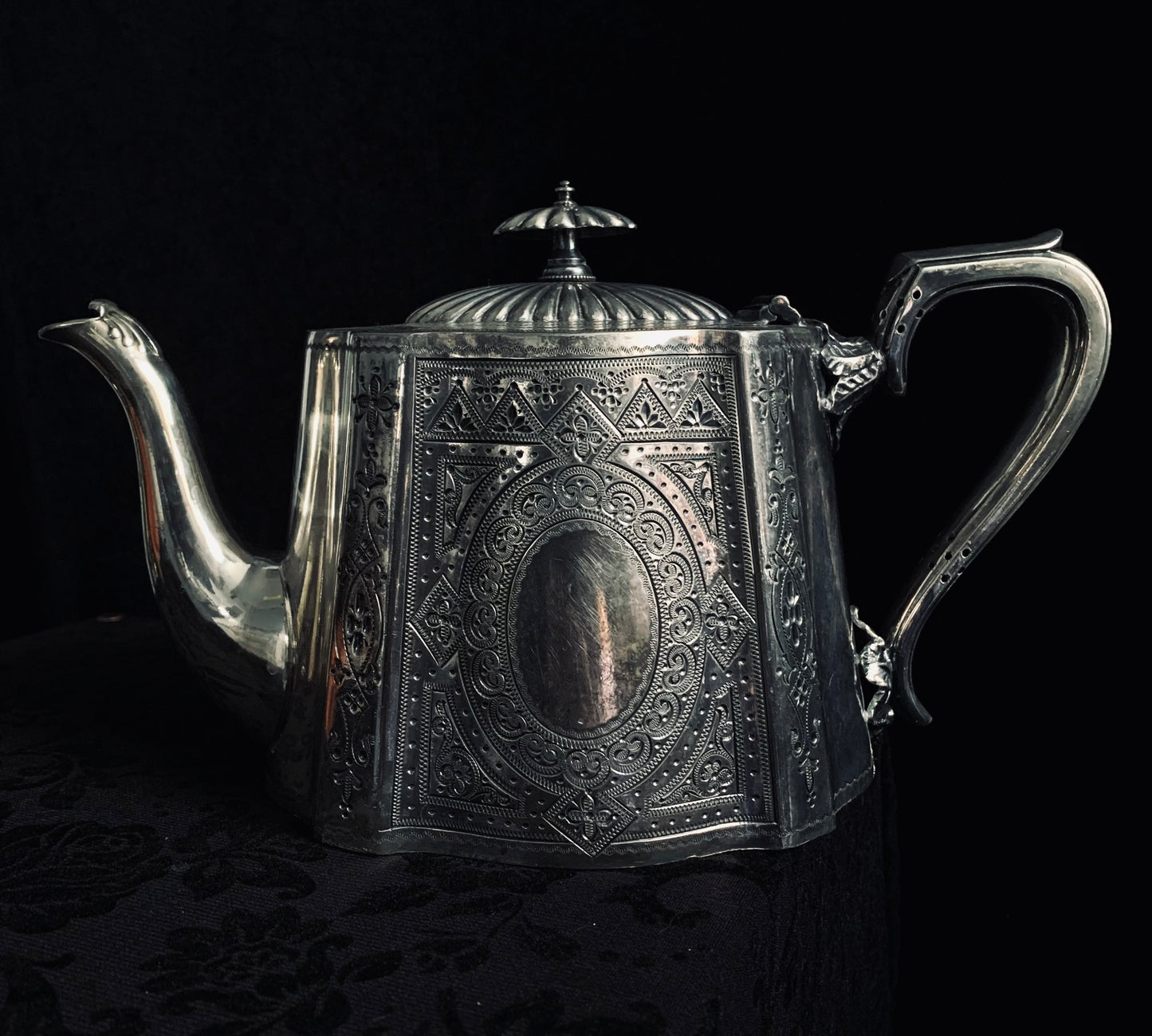 Antique Edwardian/Victorian Walker & Hall silverware coffee pot.