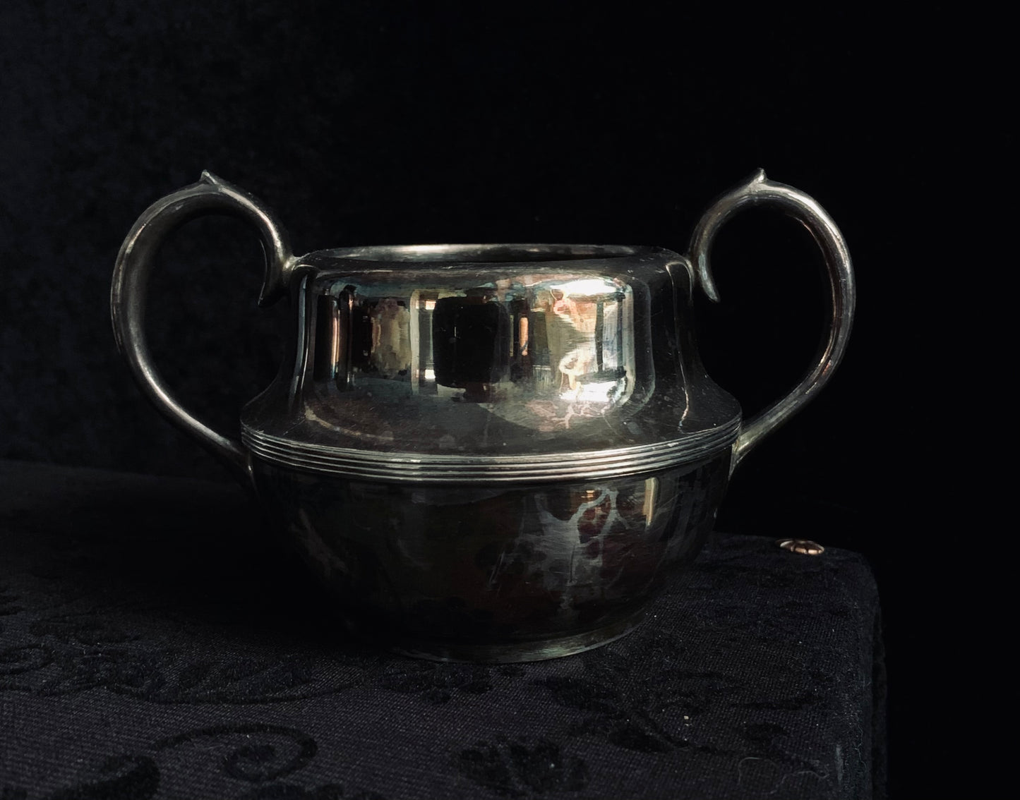 Art Deco, silver plate, sugar & creamer set.