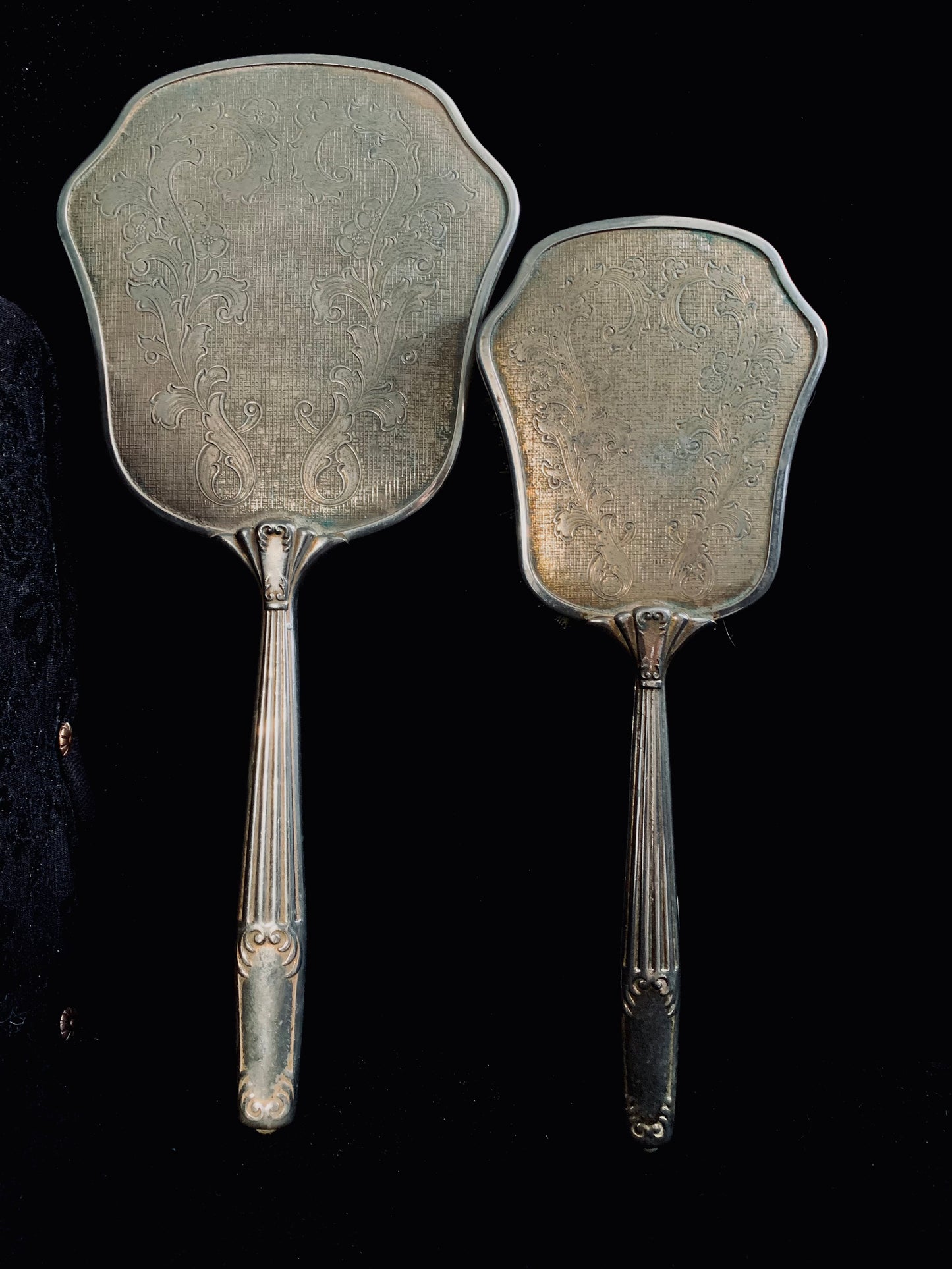 Art deco Delina brush & mirror set