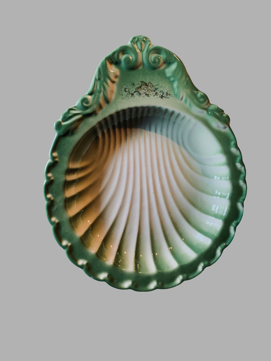 Vintage Green & White Ceramic Shell Bowl – Coastal Home Decor
