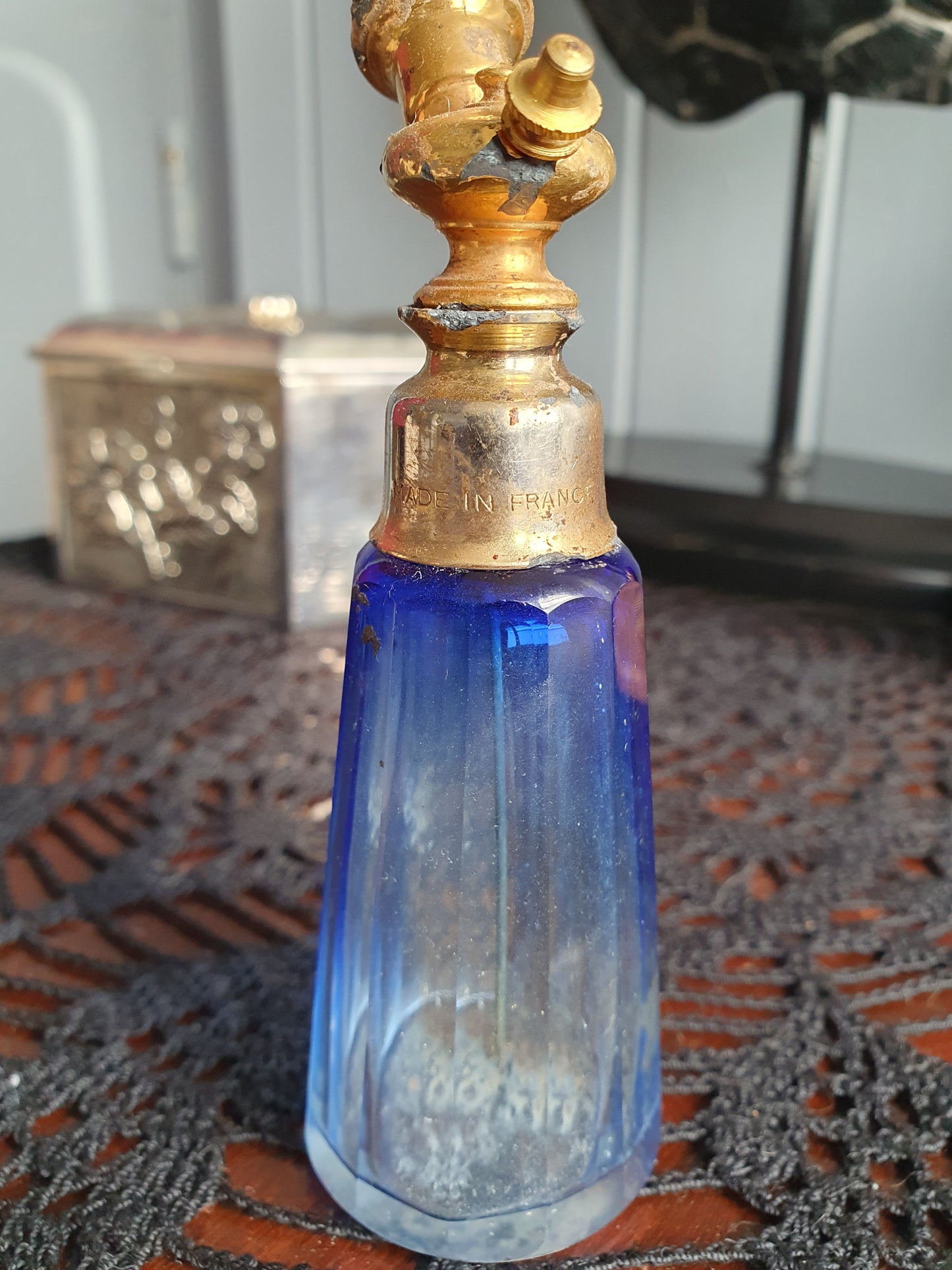 Antique French Perfume Bottle – Art Deco Blue Cut Glass & Brass Atomiser (c. 1920s–1930s)