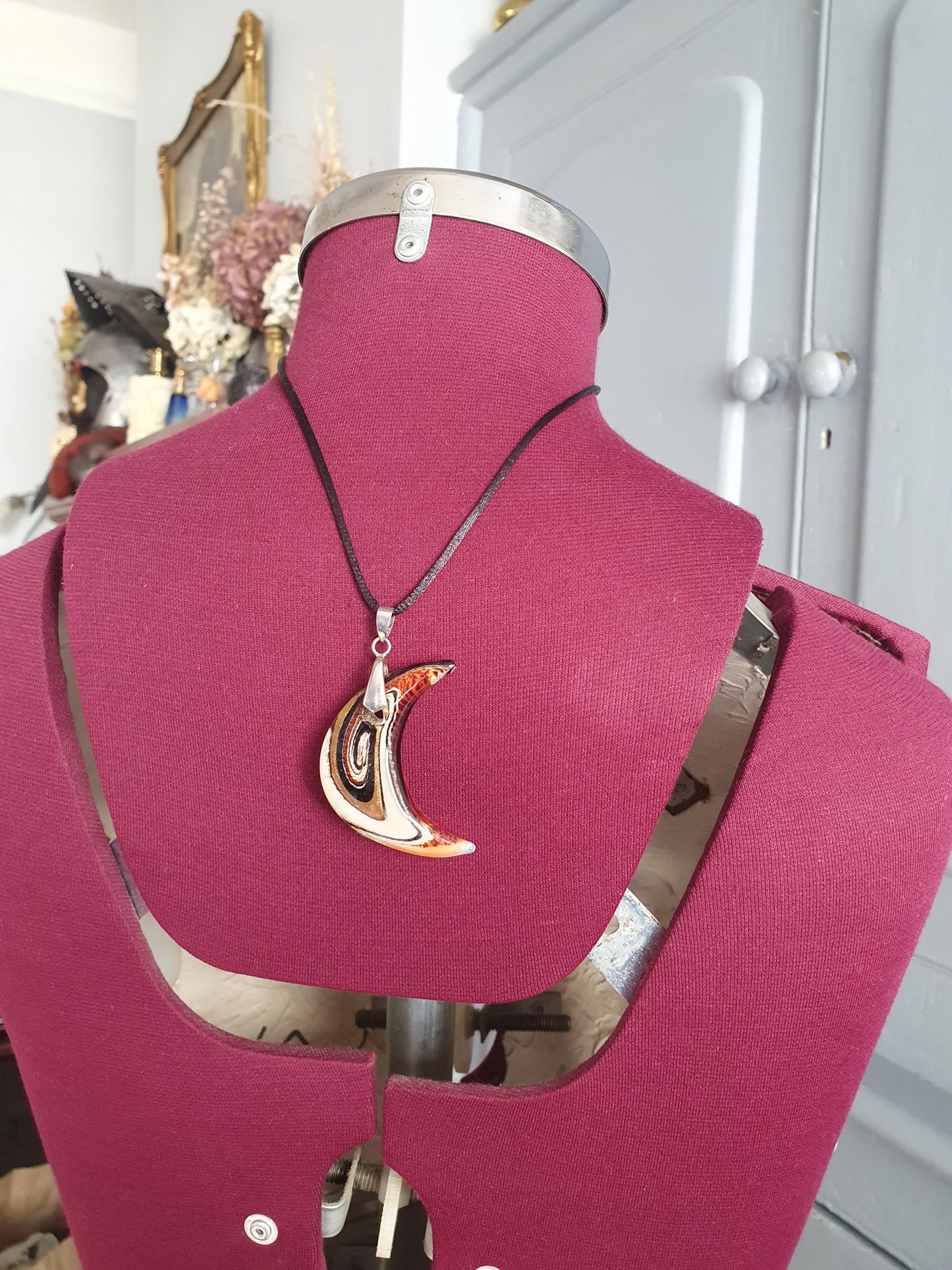 Murano-Style Crescent Moon Necklace with Sterling Silver – Made in Italy