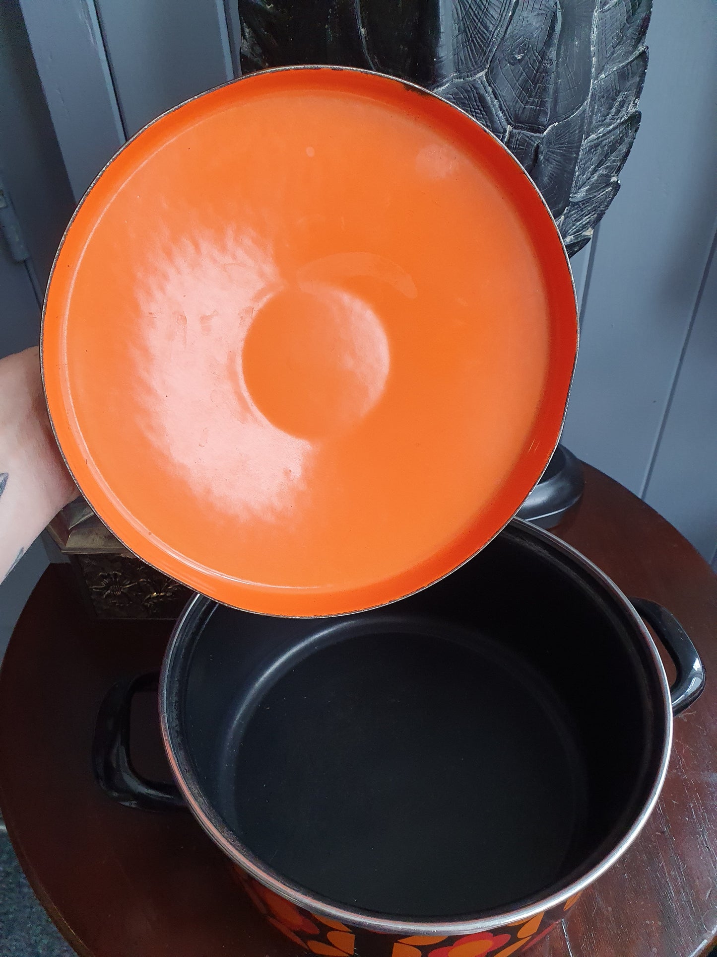 Vintage 1970s Enamel Flower Pot – Retro Black & Orange Dutch Oven