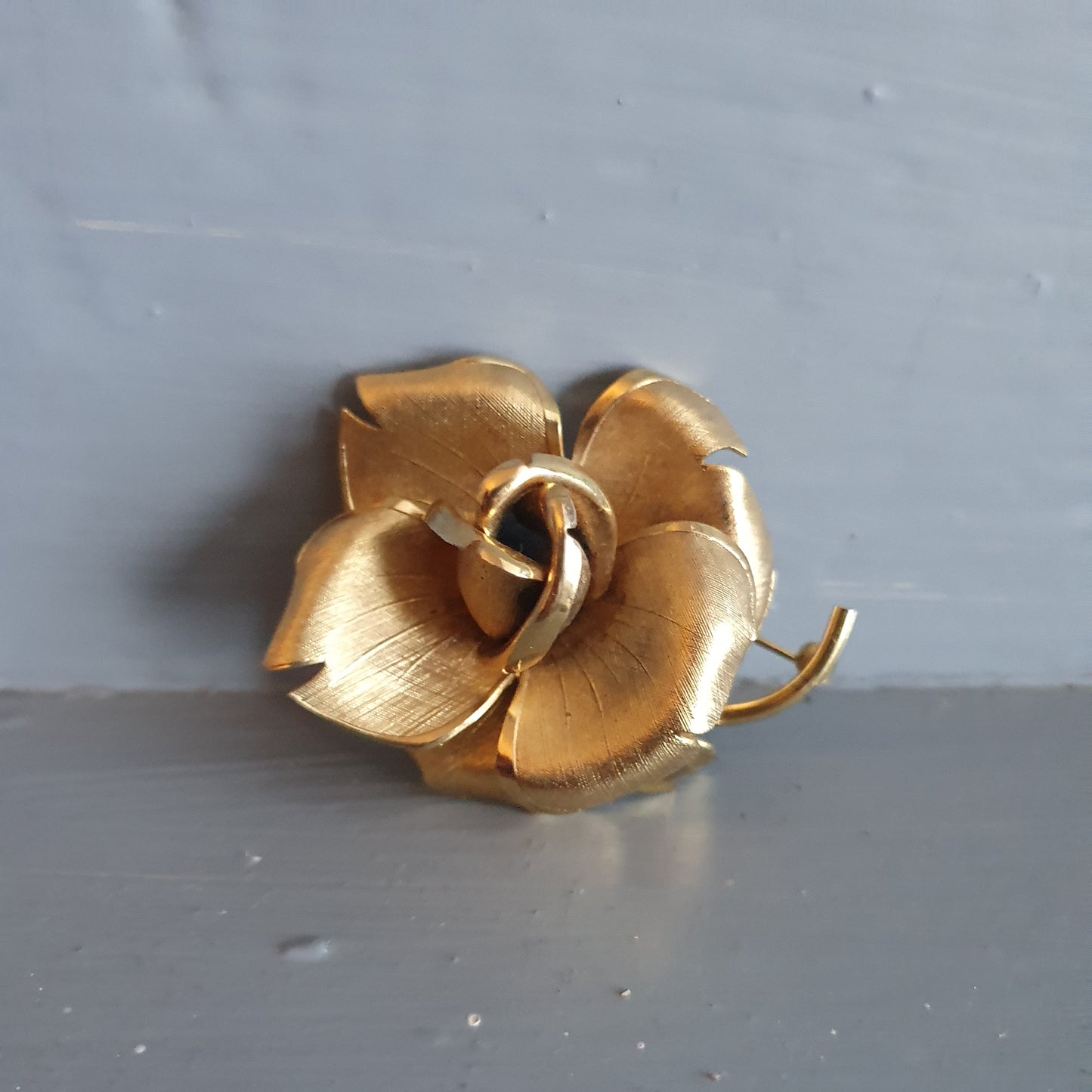 Vintage Gold Tone Flower Brooch Mid Century Floral Pin Satin Finish