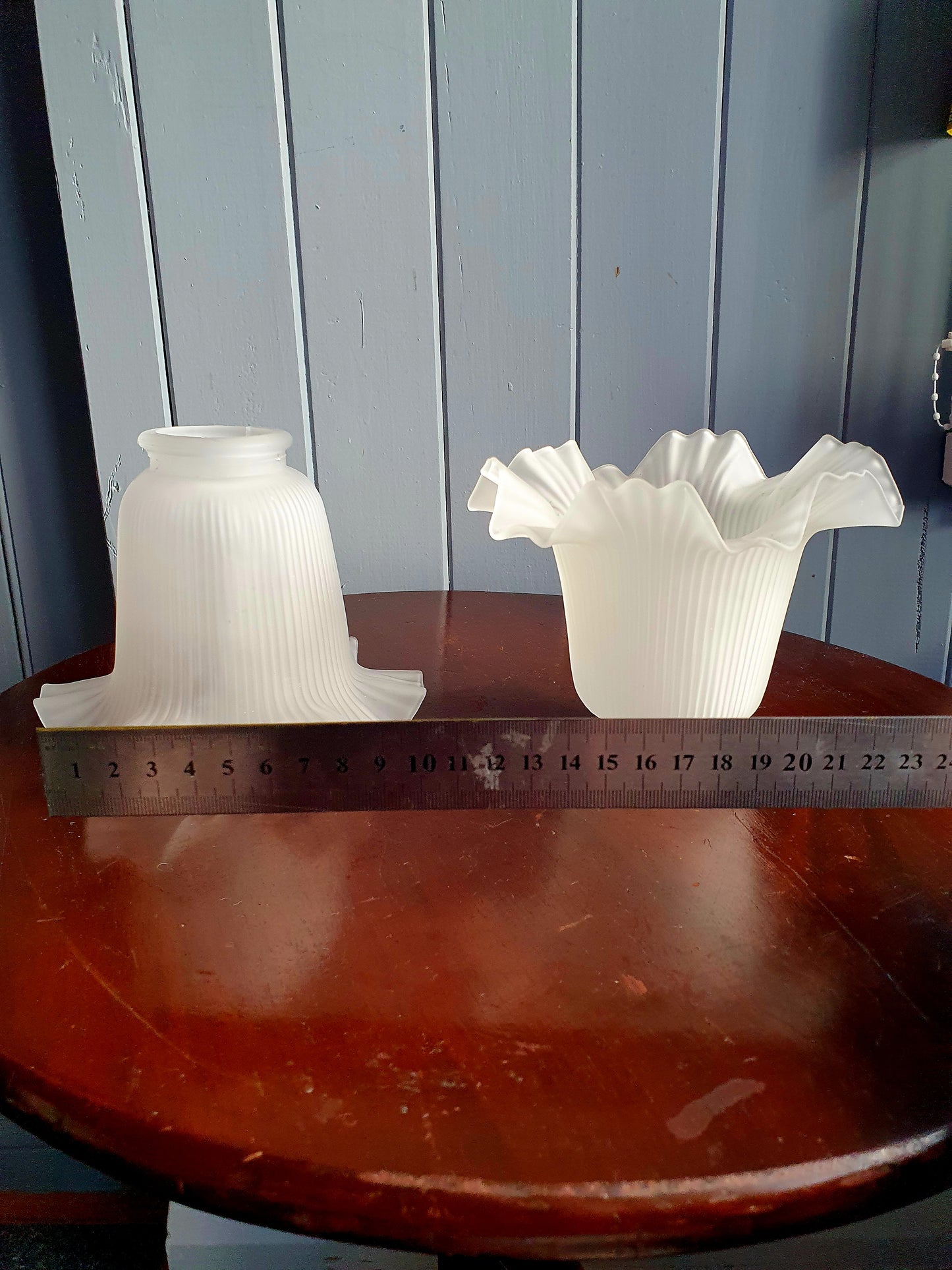 Vintage Frosted Glass Lamp Shade Pair – Ribbed Texture with Ruffle Edging (1980s)