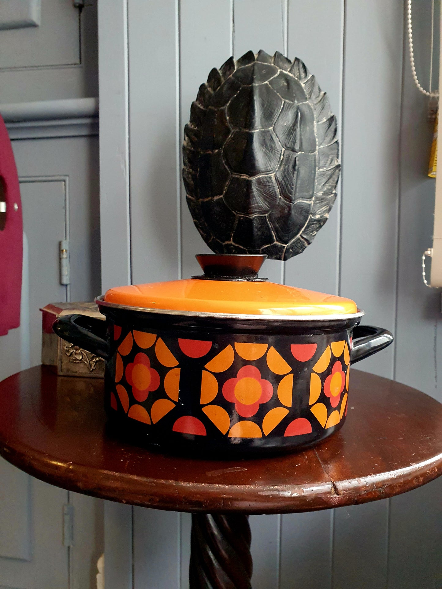 Vintage 1970s Enamel Flower Pot – Retro Black & Orange Dutch Oven