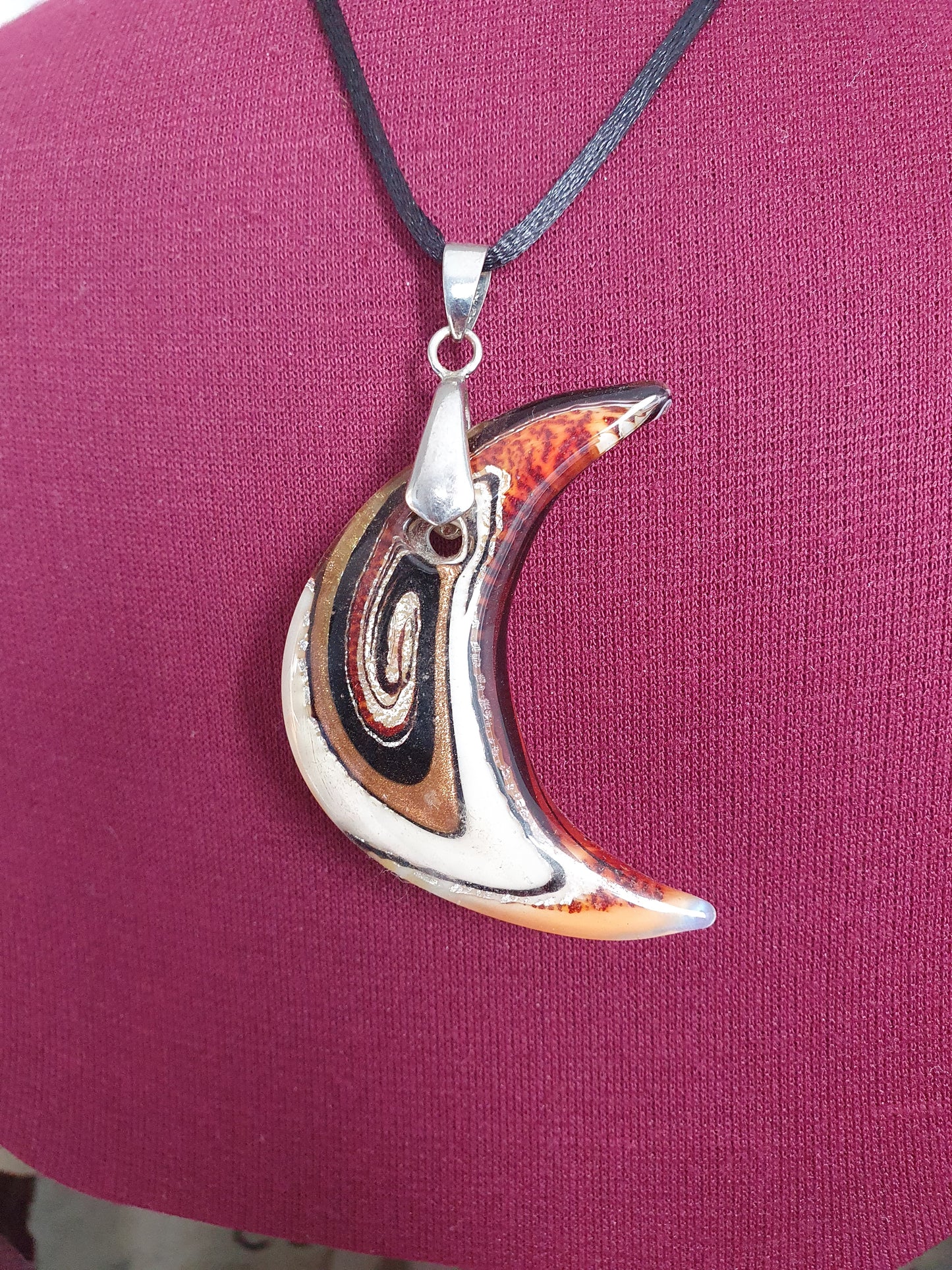 Murano-Style Crescent Moon Necklace with Sterling Silver – Made in Italy
