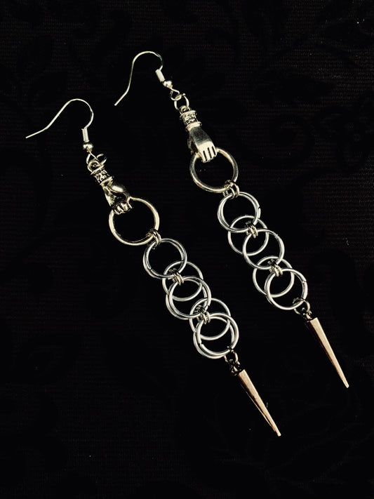 Chain maiden chainmail earrings