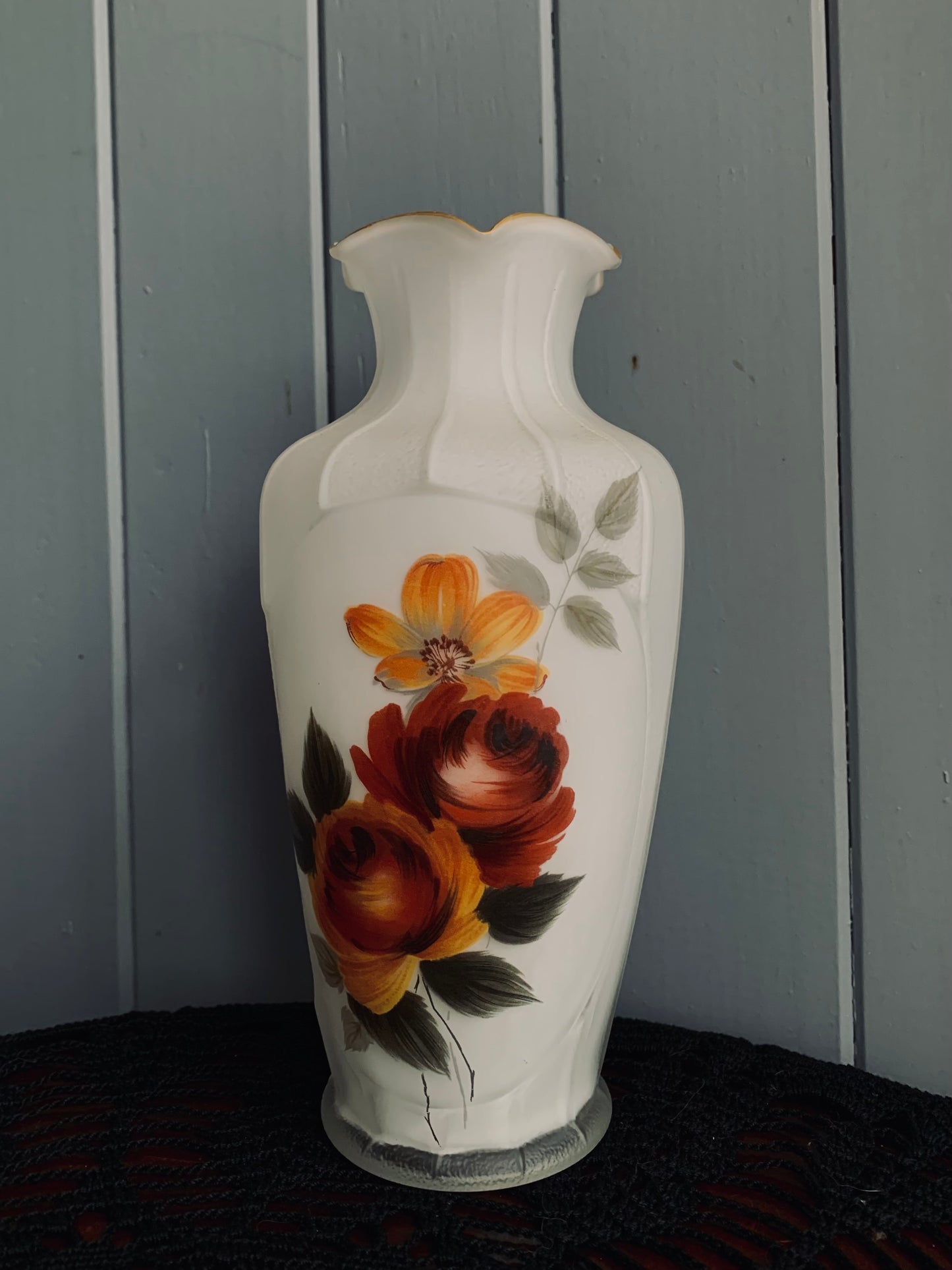 Rose Vase with frosted glass