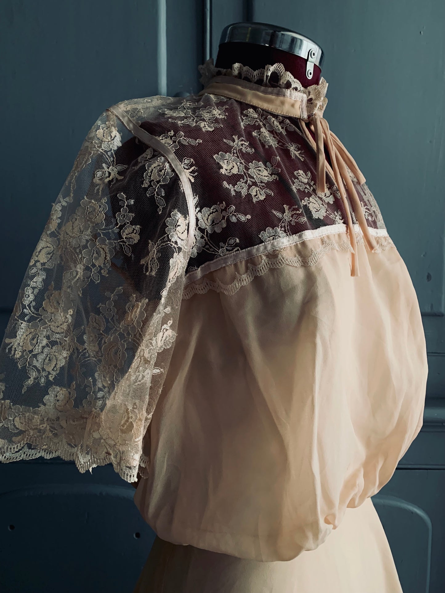 The house of Franke, Stuart vintage gown. Size 10