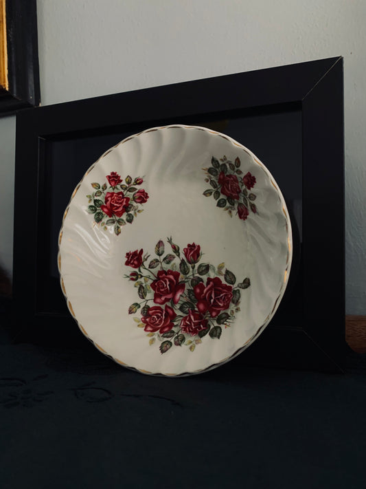 Small rose jewellery dish