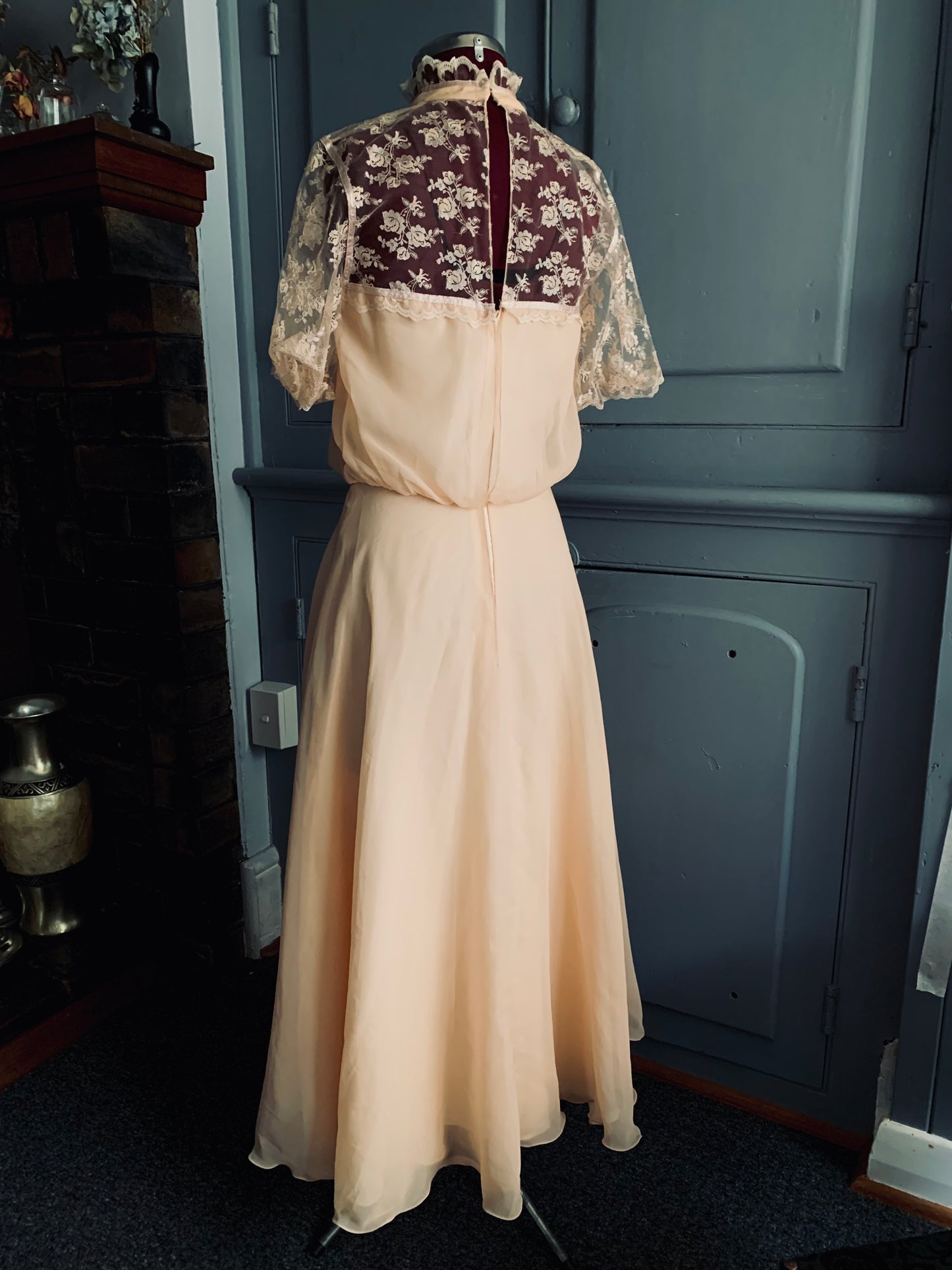 The house of Franke, Stuart vintage gown. Size 10