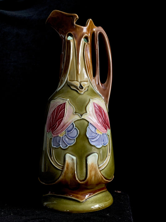 Antique Majolica Iris Bud Vase – French Art Nouveau Pottery (c. 1900)