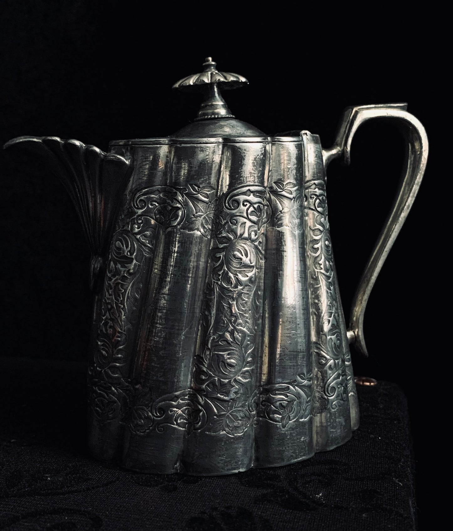 Art Deco Silver-Plated Teapot – London-Made Vintage Tableware