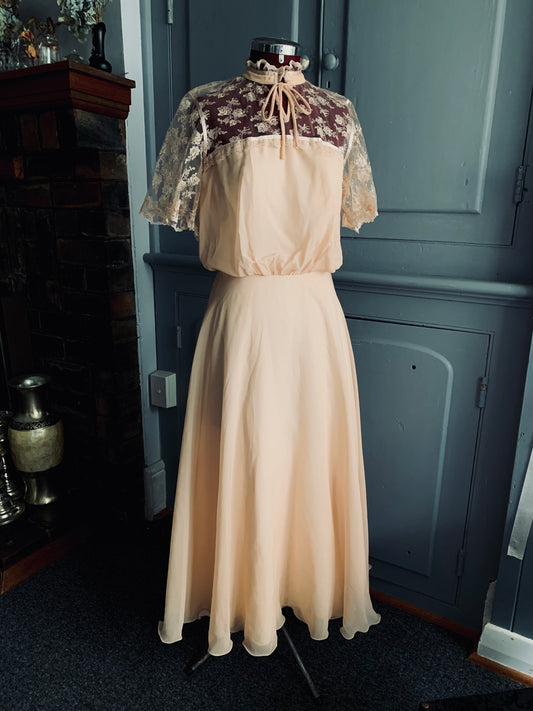 The house of Franke, Stuart vintage gown. Size 10