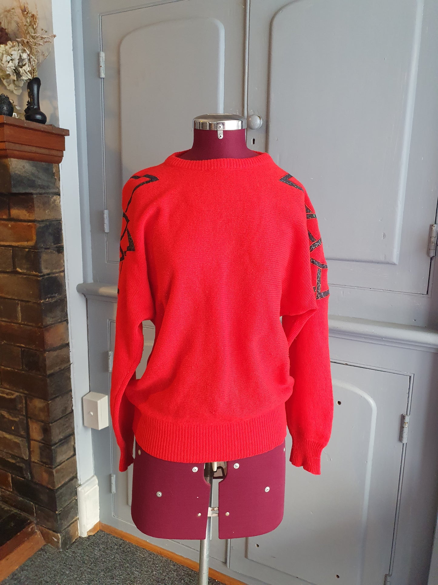 Vintage 80s Lambswool Sweater – Fiery Red. Size 12