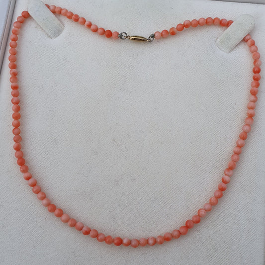 Vintage Coral Bead Necklace with 9ct Gold Clasp
