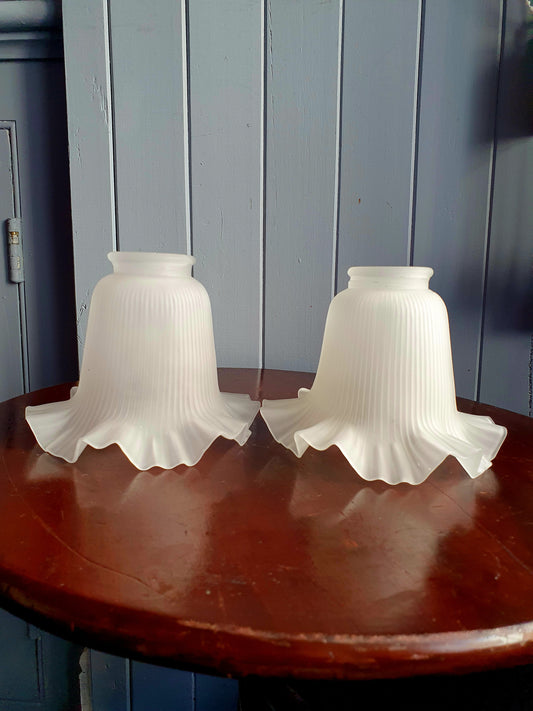 Vintage Frosted Glass Lamp Shade Pair – Ribbed Texture with Ruffle Edging (1980s)
