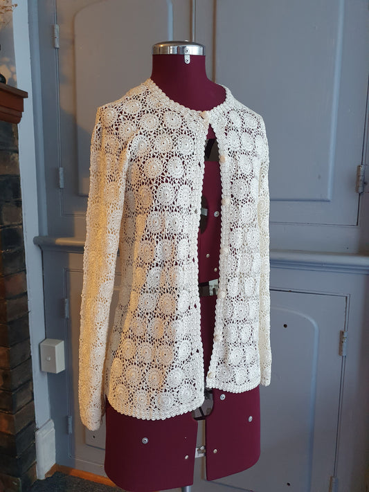 Hand-Crocheted Cream Lace Cardigan – Openwork Circles, 90s/Y2K size 8-10