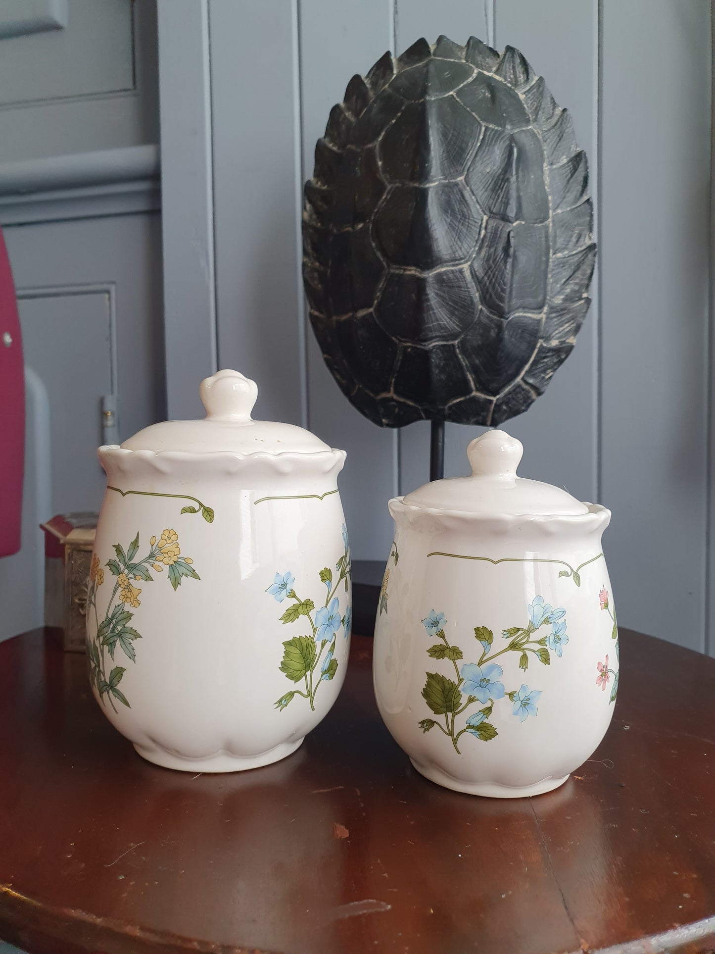 Vintage Floral Ceramic Canister Pair – Scalloped Lids & Botanical Print