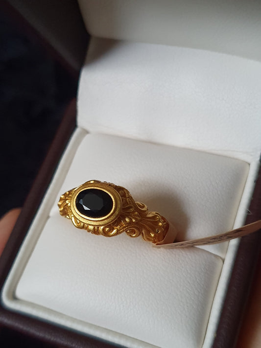 Renaissance Poison Ring – 18K Gold Plated