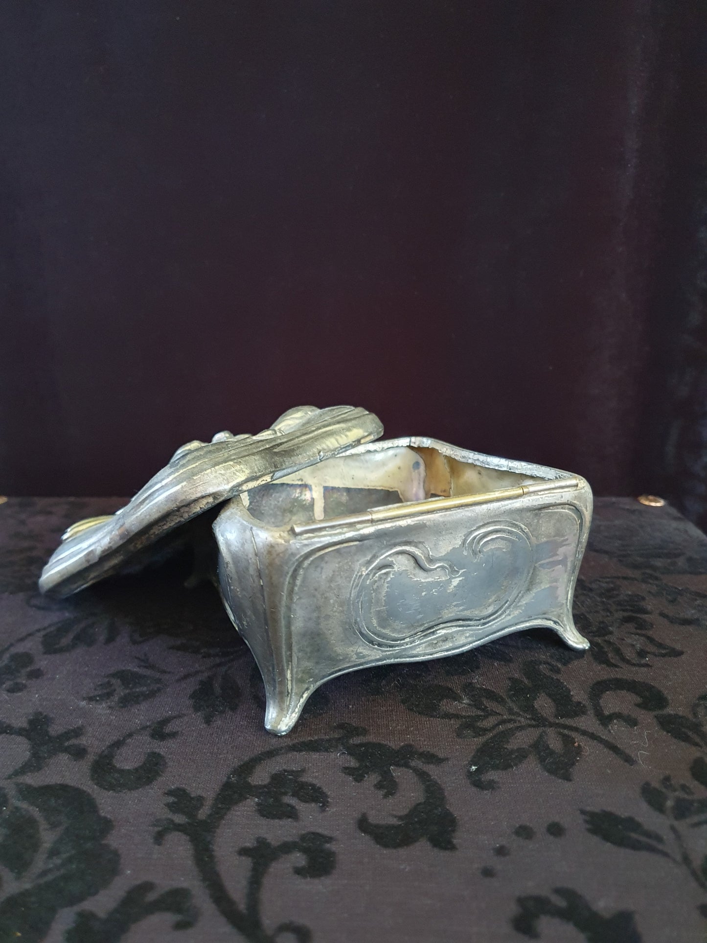 Antique J.B. & Co. Quadruple Silverplate Trinket Box (c. 1890–1910) – Floral Art Nouveau Design