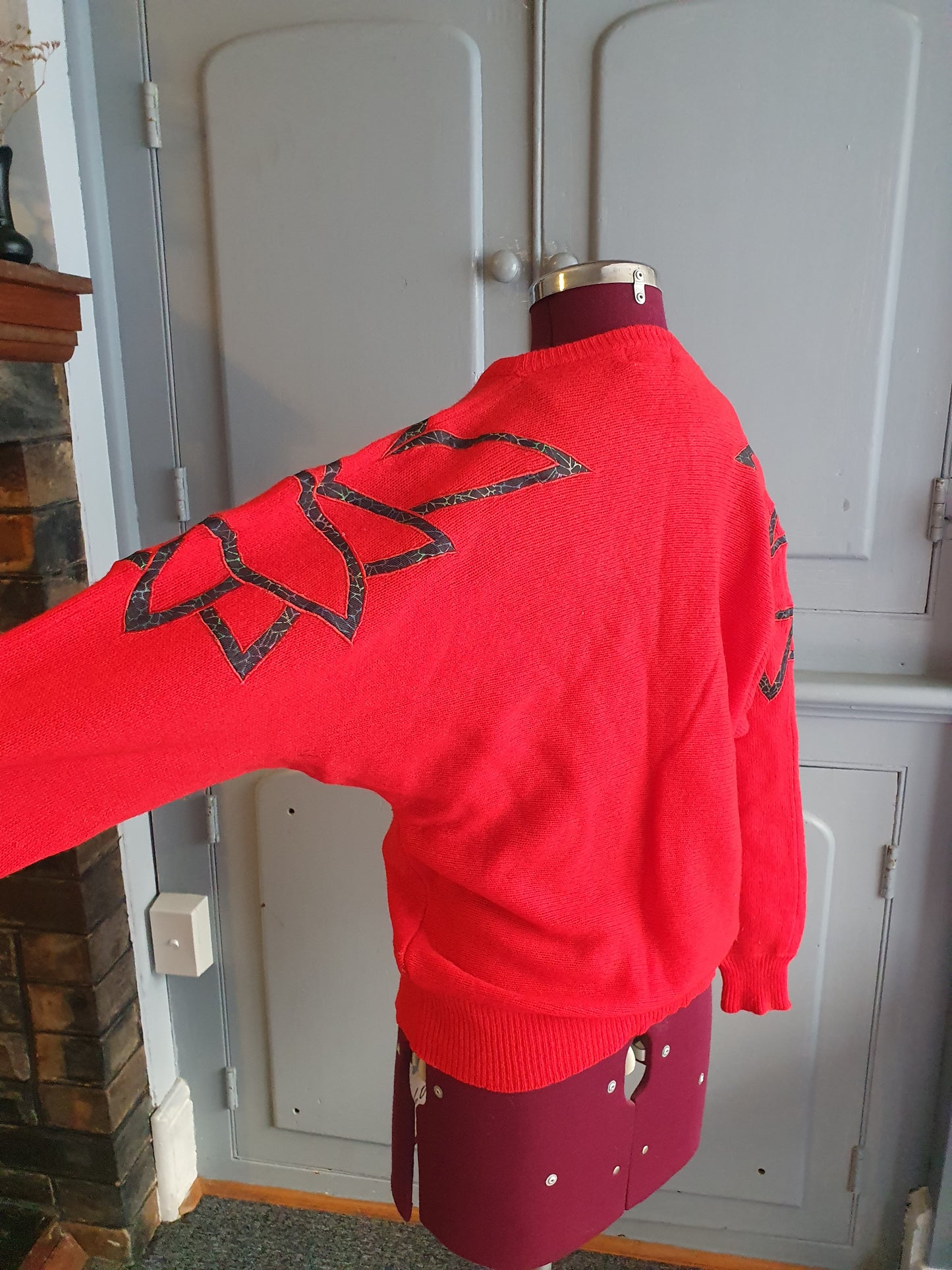 Vintage 80s Lambswool Sweater – Fiery Red. Size 12