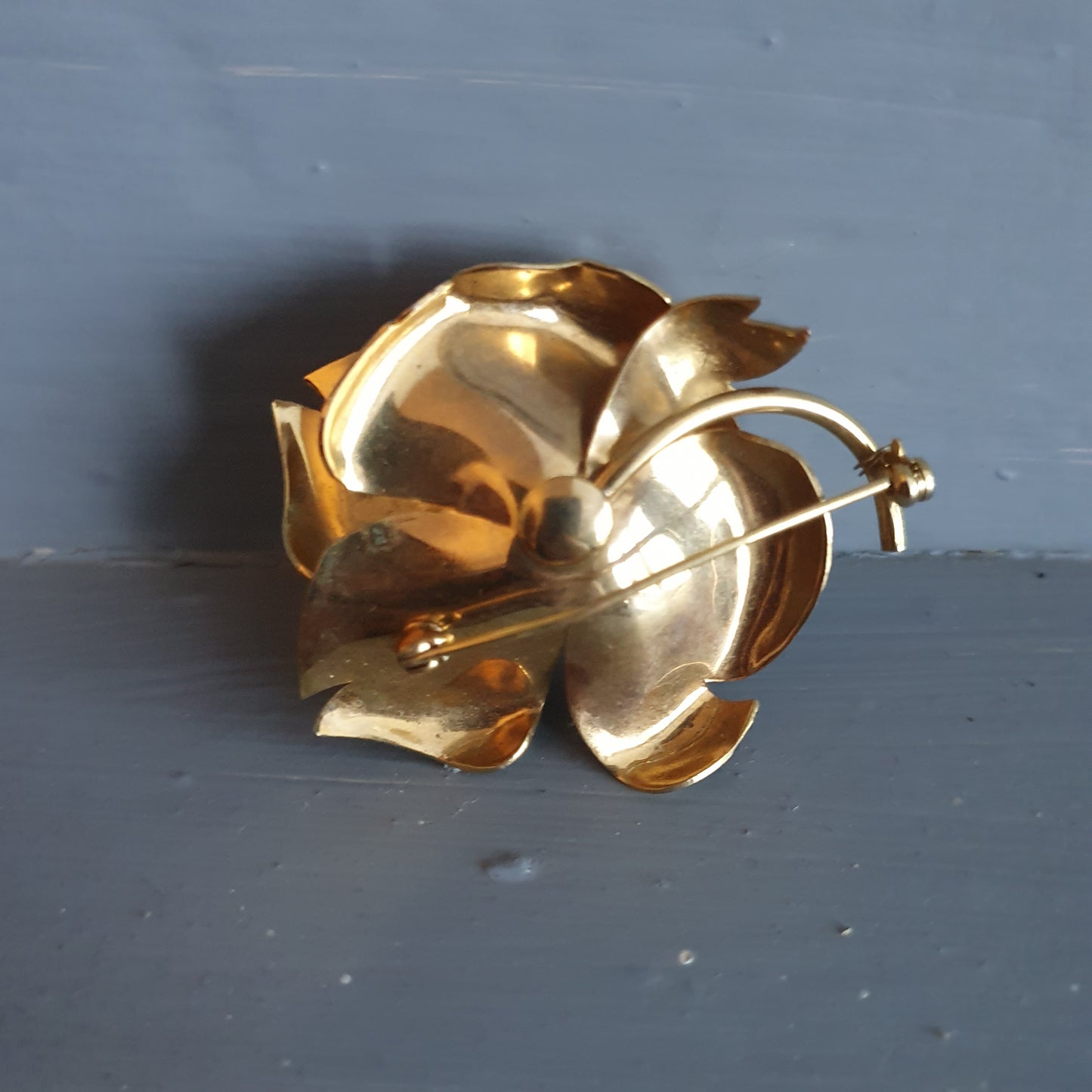 Vintage Gold Tone Flower Brooch Mid Century Floral Pin Satin Finish