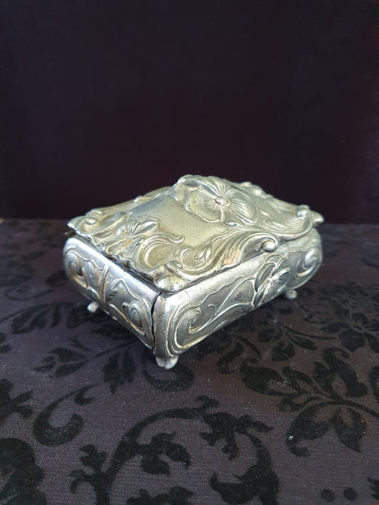 Antique Art Nouveau Jennings Bros Silver Tone Jewelry Casket – JB 207 (c.1900–1920)