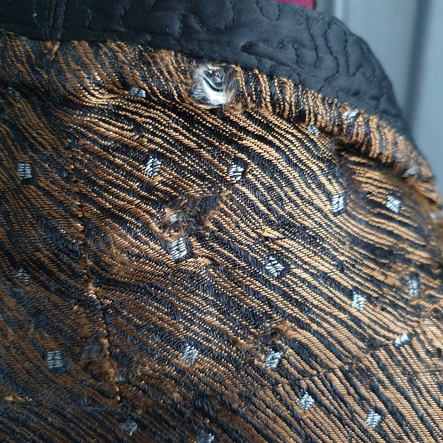 Antique Silk Dressing Gown – Bronze & Black M/L
