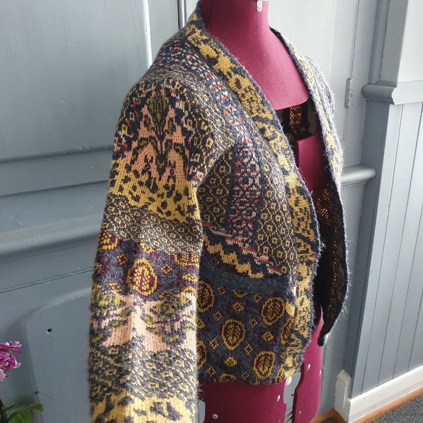 Vintage 90s/Y2K HQ Patterned Knit Cardigan – S