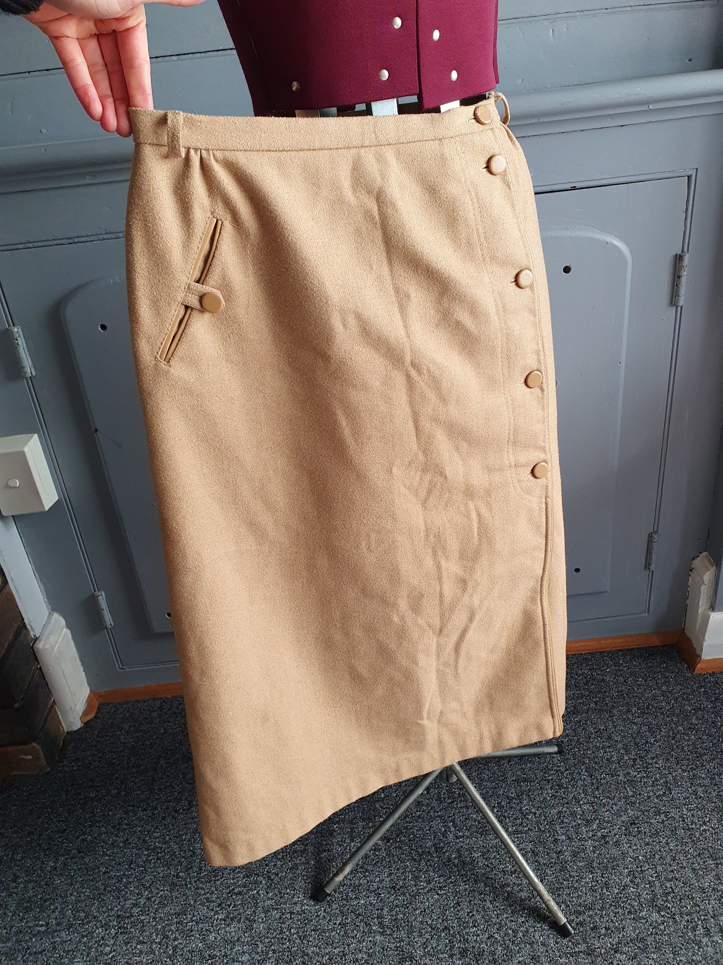 Vintage 80s Lenco Wool Blend Midi Skirt – Camel Button Front (AU 16)