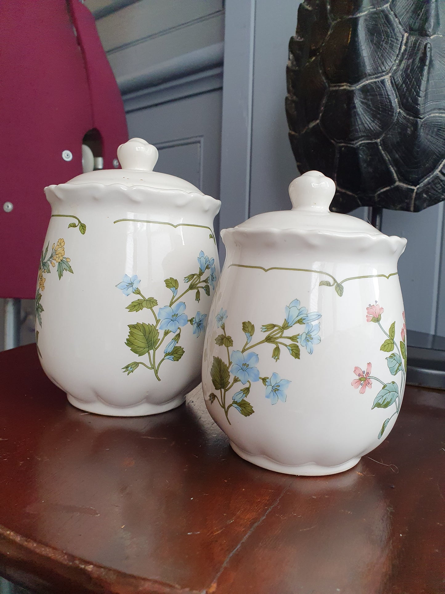 Vintage Floral Ceramic Canister Pair – Scalloped Lids & Botanical Print