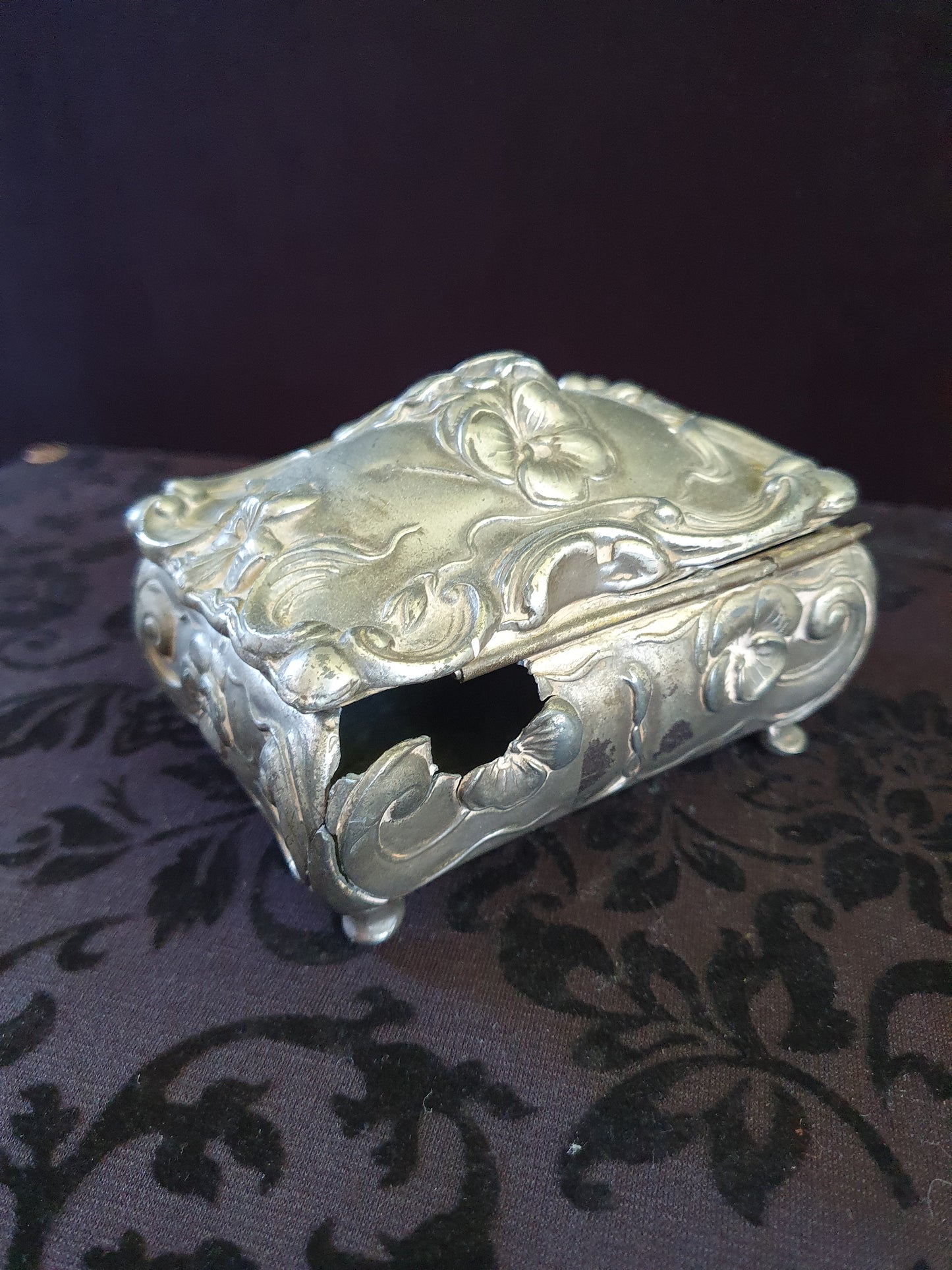 Antique Art Nouveau Jennings Bros Silver Tone Jewelry Casket – JB 207 (c.1900–1920)